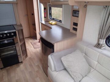 86464598_167524341339747_7781610532733190144_o